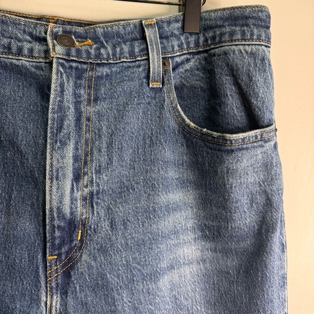 Levi's 70s High Rise Flare Jeans Size 32 - Picture 7 of 16